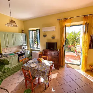 https://porta-messina-terrace-apartments.sicilyhotelsitaly.net